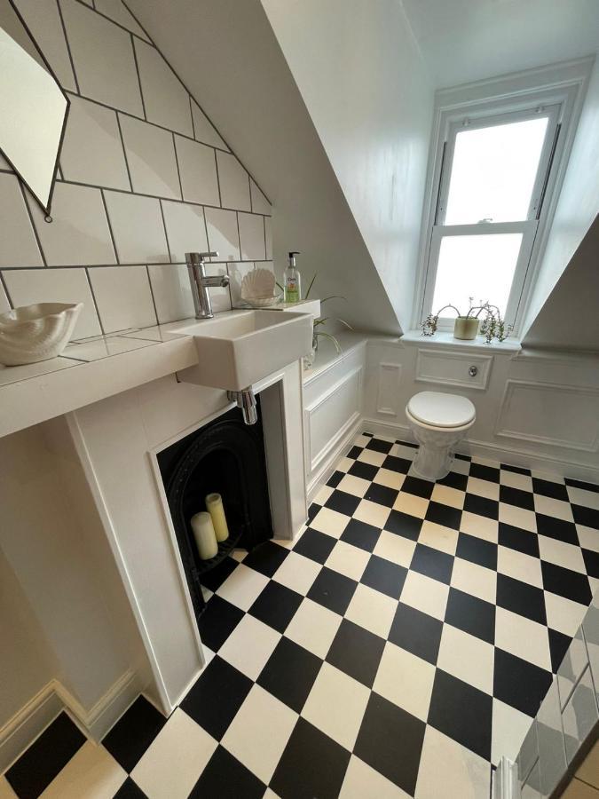 Victorian Beach House With Parking Teignmouth Exterior foto